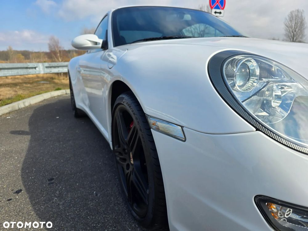 Porsche 911 Carrera 4 S Tiptronic - 22