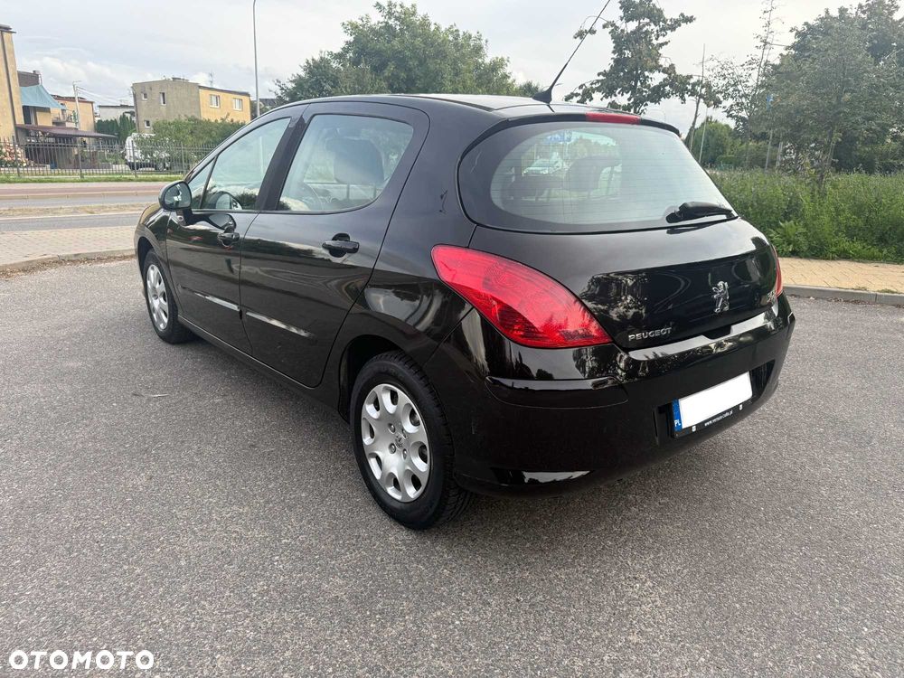 Peugeot 308 - 1
