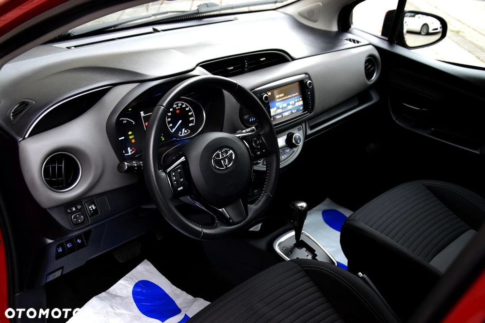 Toyota Yaris - 16