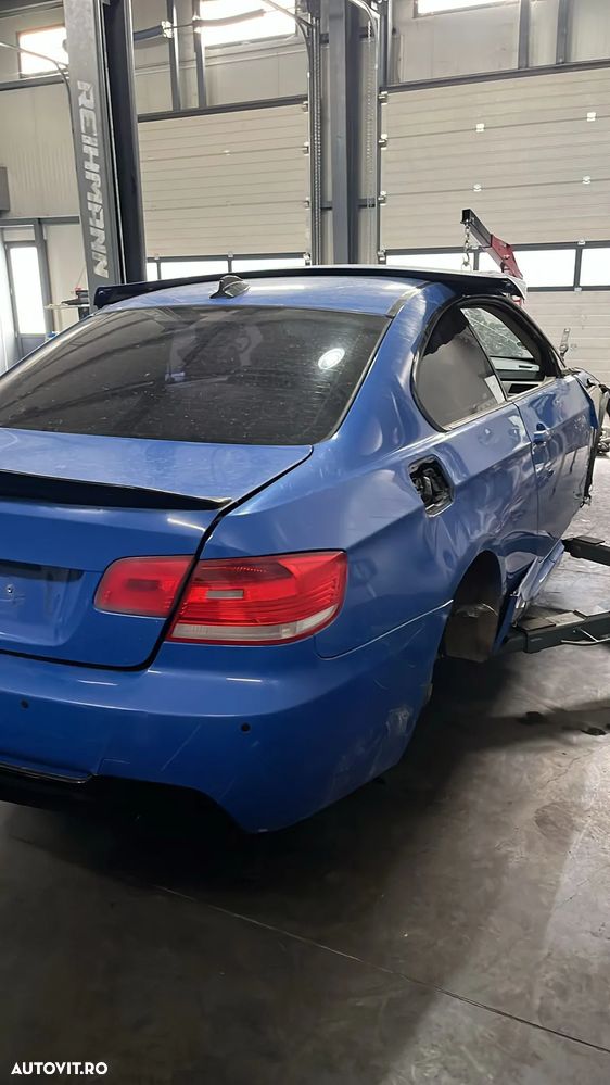 Dezmembram BMW E92 330D Xdrive an fabricatie 2009 - 2