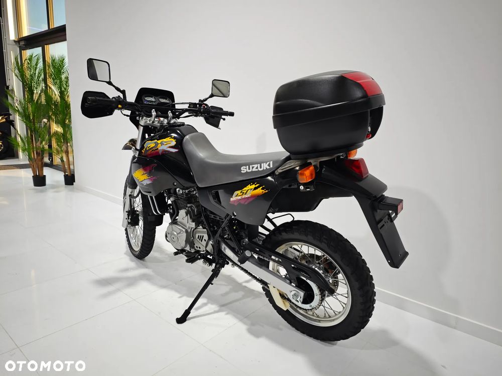 Suzuki DR - 18