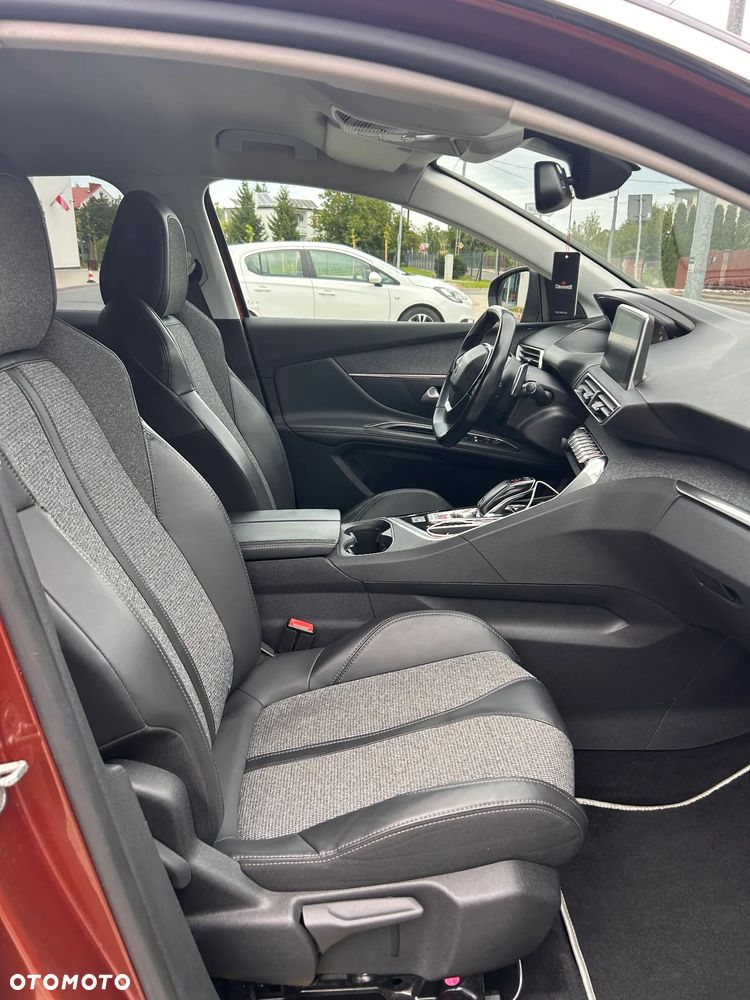 Peugeot 3008 1.2 PureTech Allure S&S EAT6 - 20