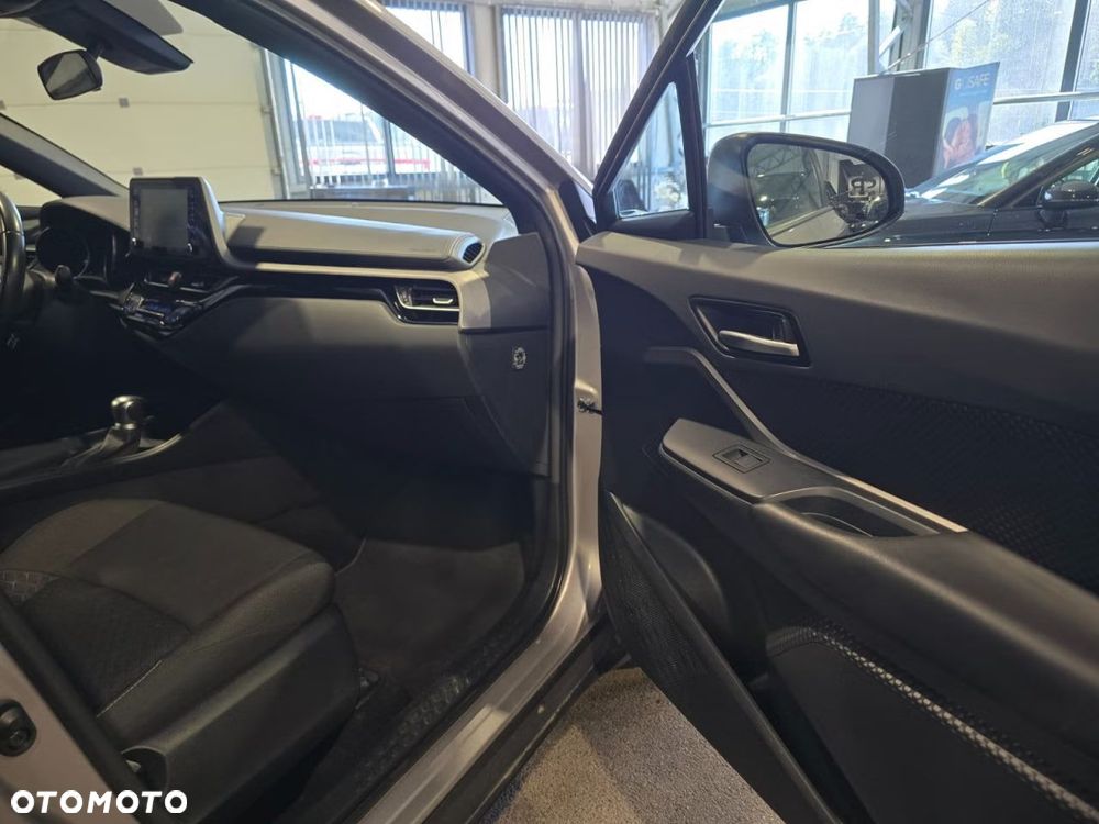 Toyota C-HR Style - 26