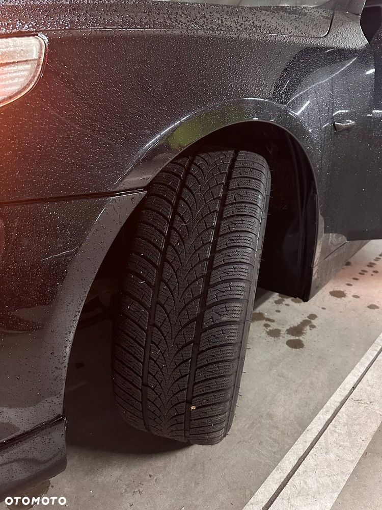 BMW Seria 5 - 16