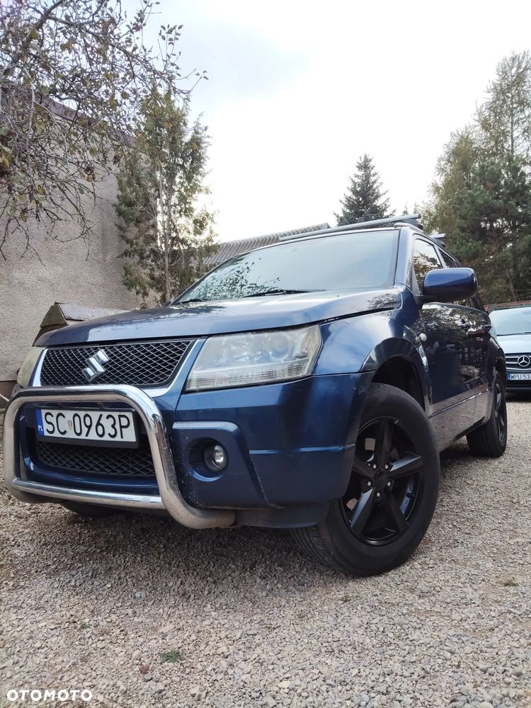 Suzuki Grand Vitara 2.0 - 1
