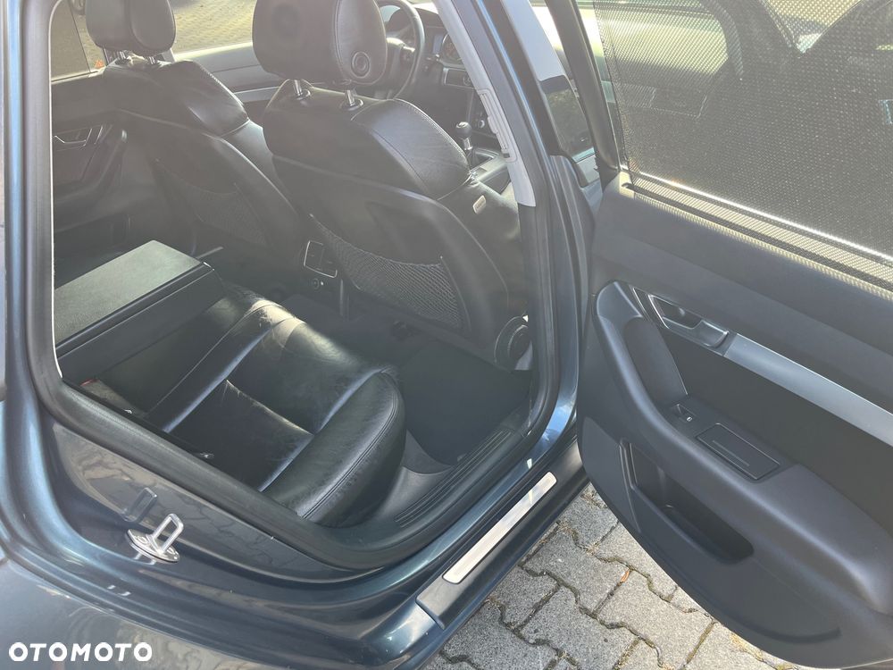 Audi A6 - 12