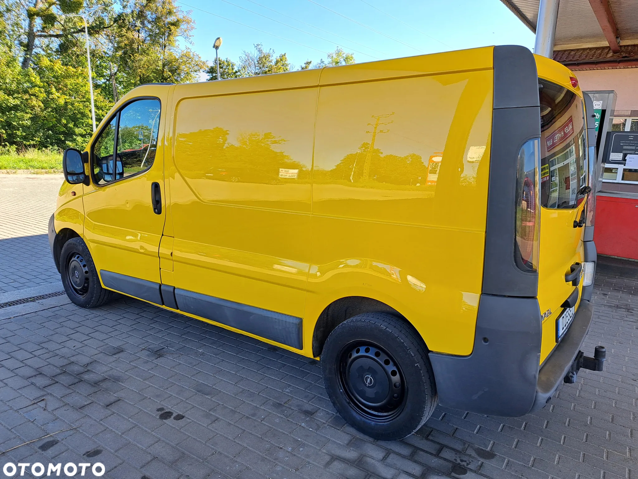 Opel Vivaro - 11