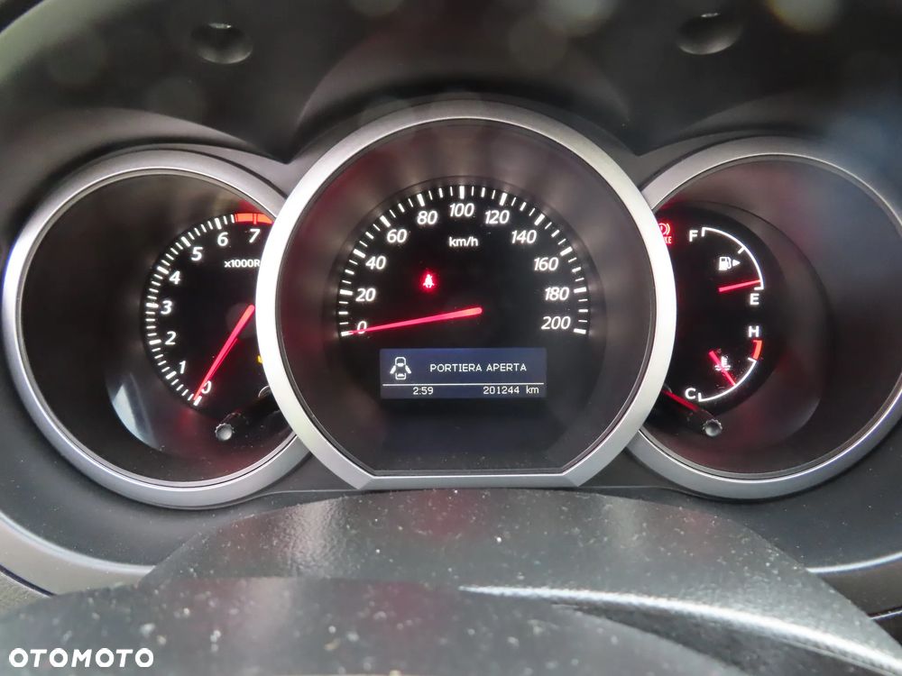 Suzuki Grand Vitara 2.0 Comfort - 20