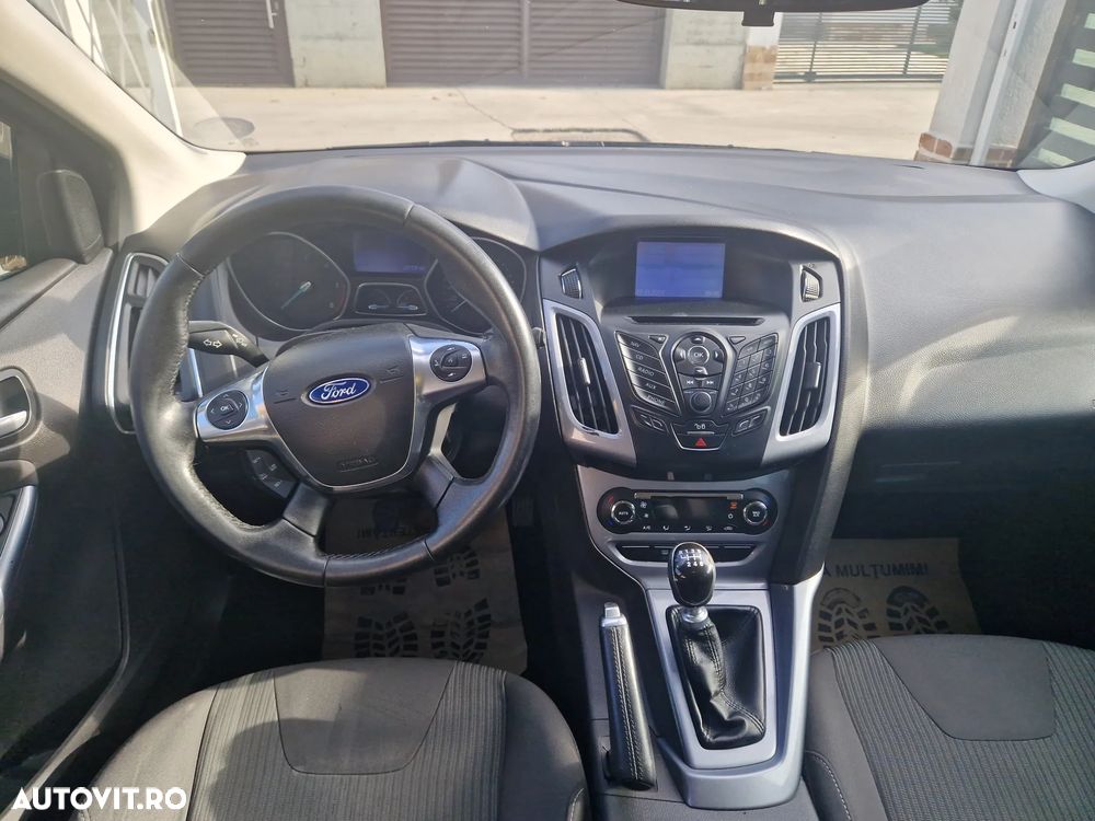 Ford Focus 1.6 TDCi DPF Titanium - 9