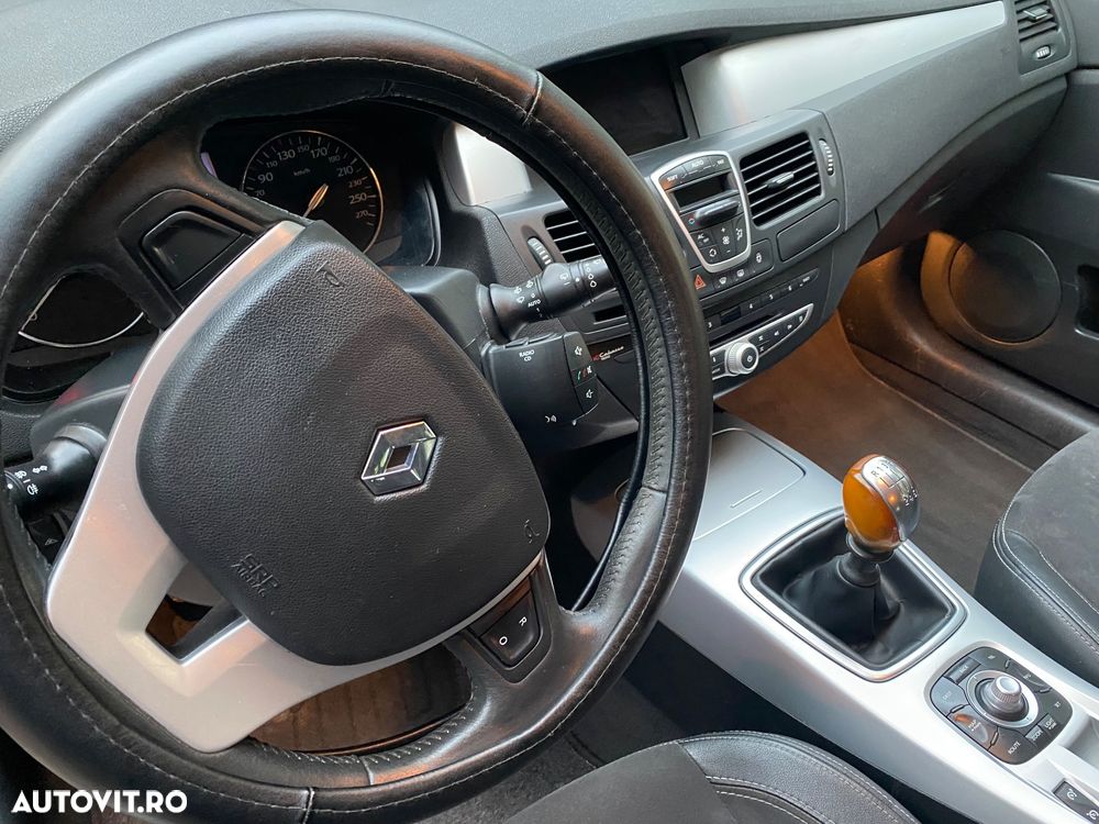 Renault Laguna - 13