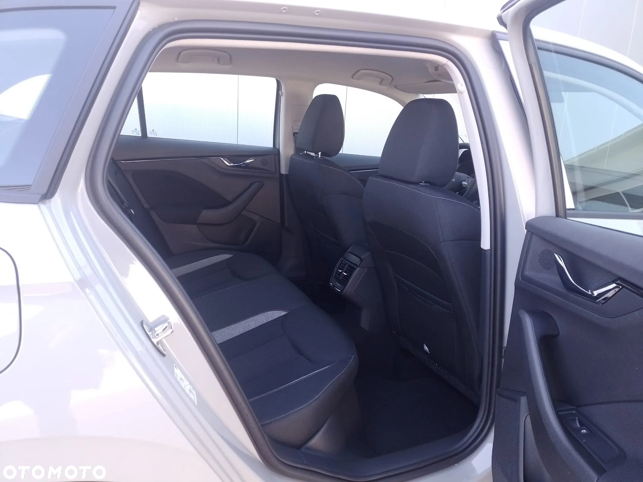 Skoda Scala 1.0 TSI Selection DSG - 8