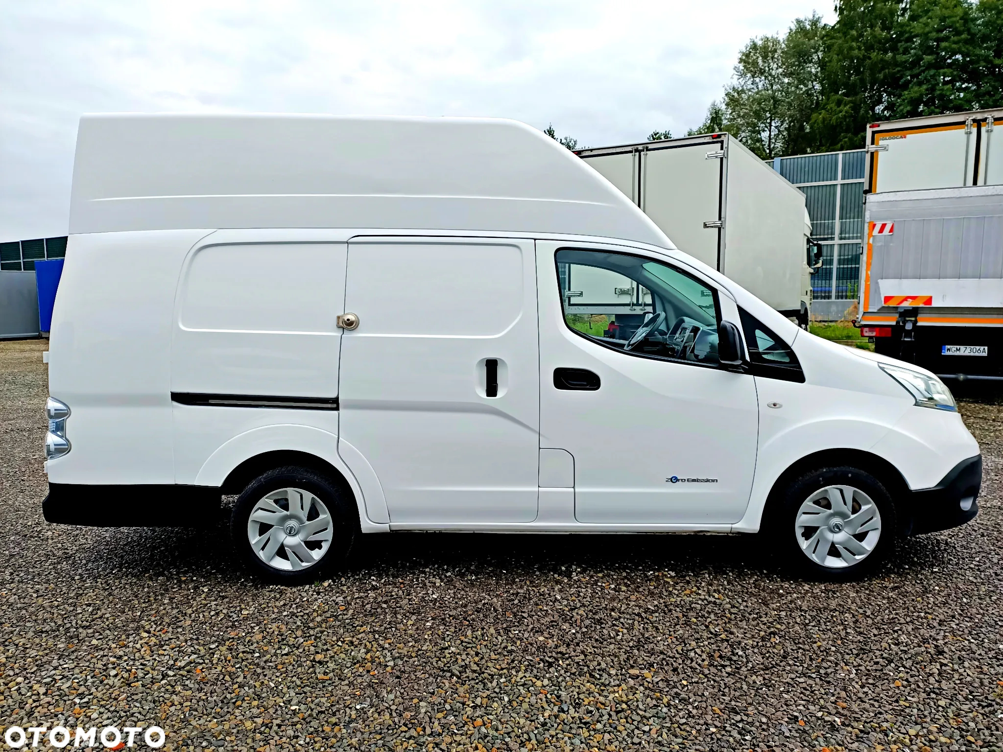 Nissan ENV 200 Maxi - 5