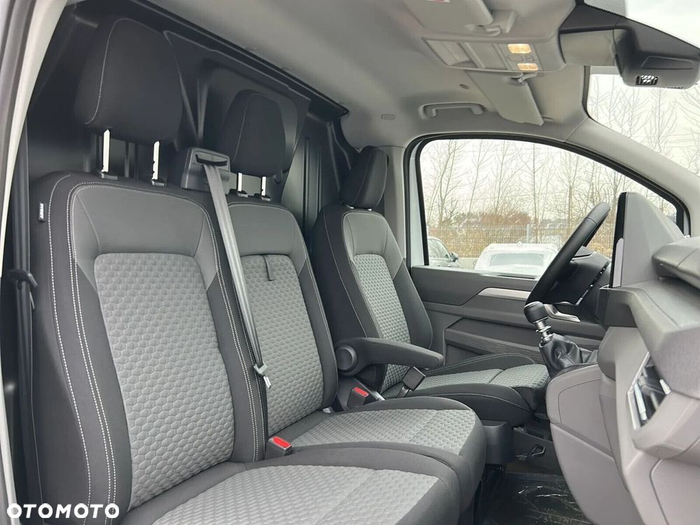 Volkswagen Transporter Furgon 2.0 TDI 150 KM manual - 17