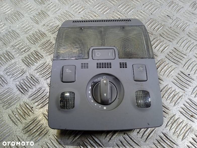 LAMPKA PODSUFITKI AUDI A4 B6 - 1