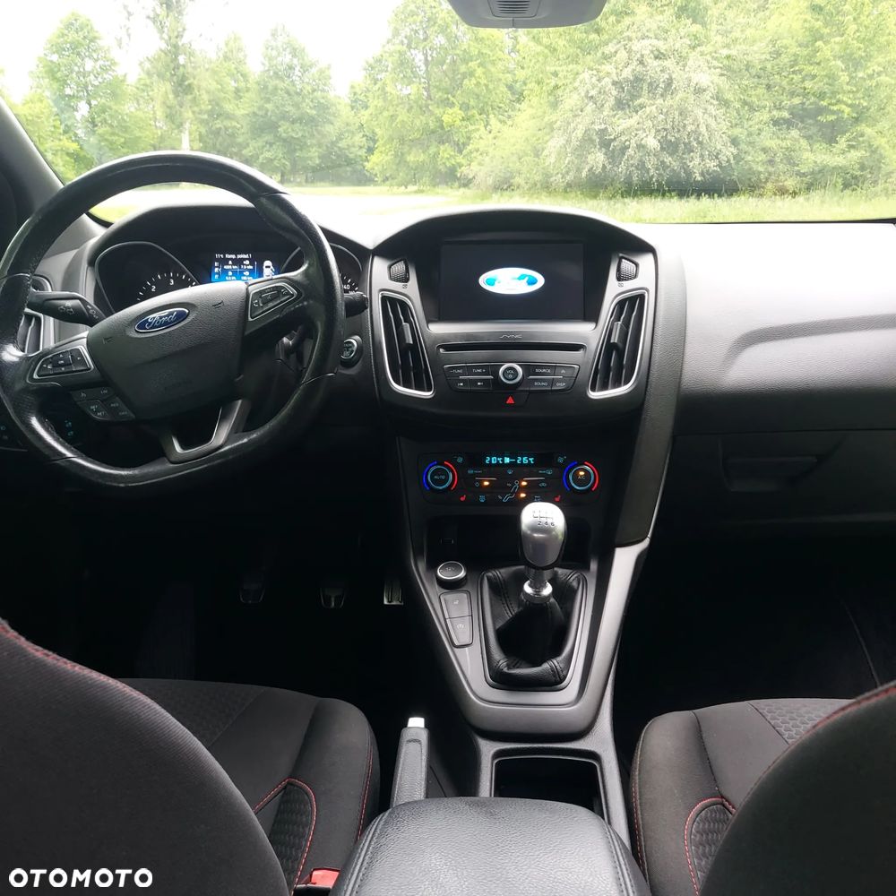 Ford Focus 2.0 TDCi ST - 15