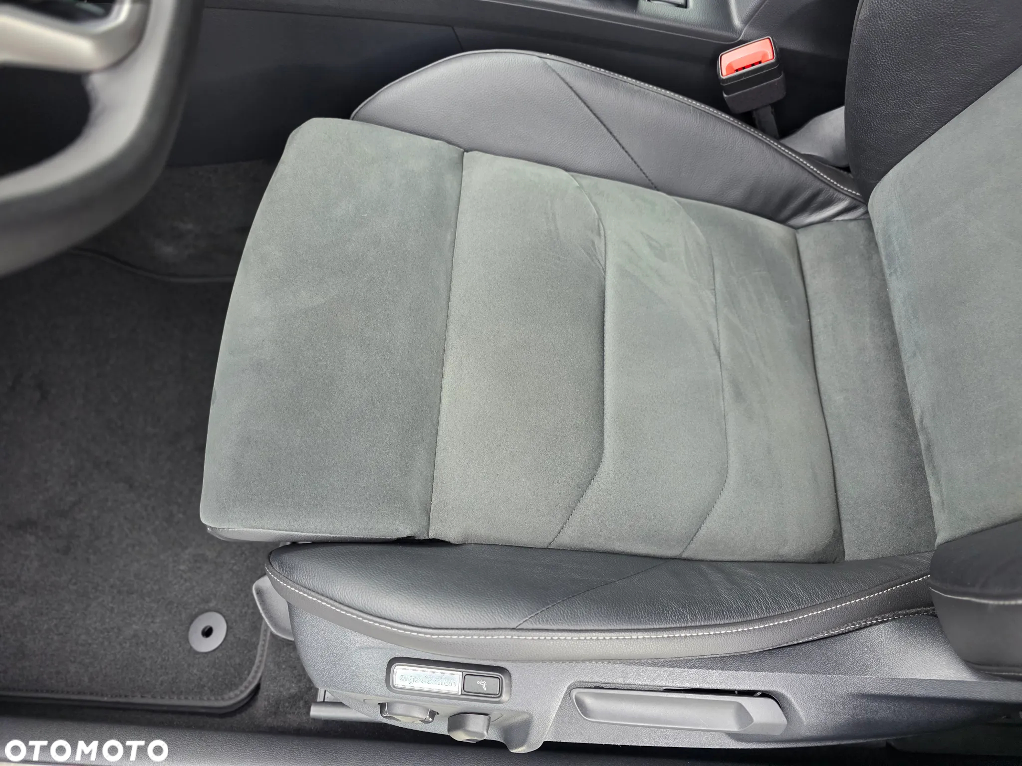 Volkswagen Arteon 2.0 TSI R-Line DSG - 38
