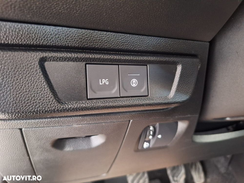 Dacia Logan ECO-G 100 MT5 Essential - 28
