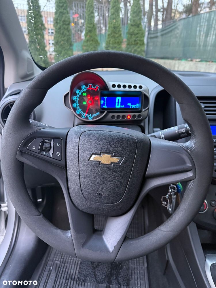 Chevrolet Aveo 1.2 LS - 8