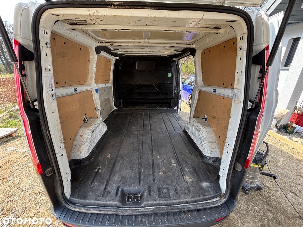 Ford Transit Custom - 8