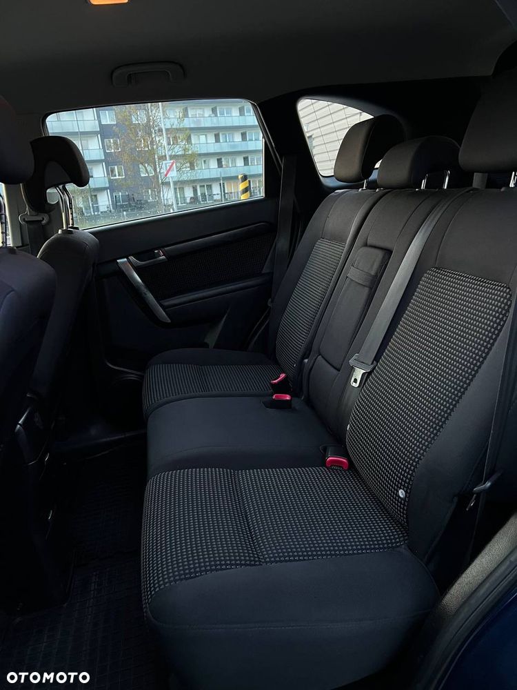 Chevrolet Captiva - 21