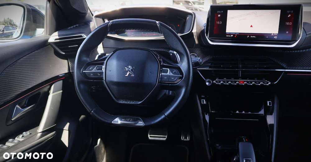 Peugeot 208 - 10