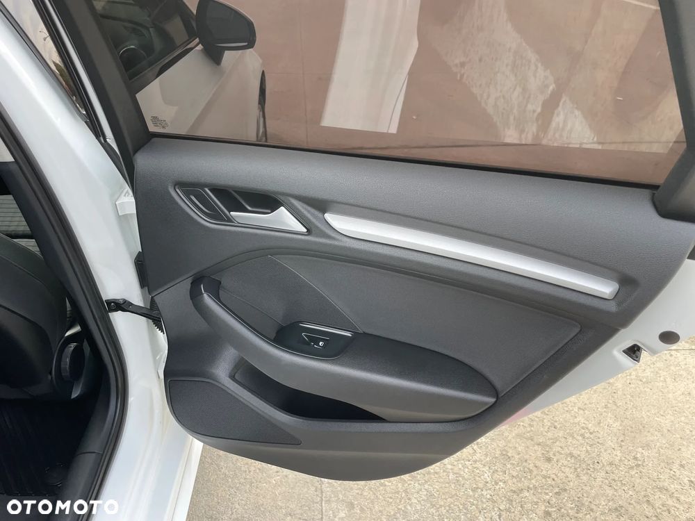 Audi A3 Limousine 2.0 TDI (clean diesel) quattro Ambition - 25