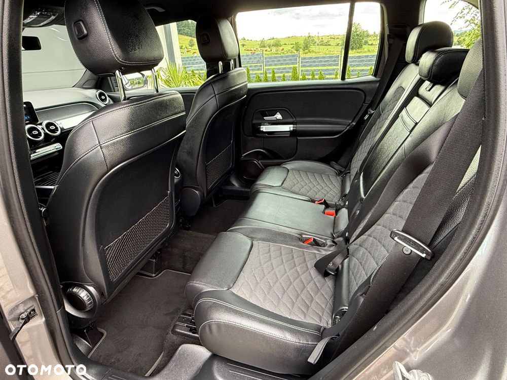 Mercedes-Benz GLB 200 d 8G-DCT Progressive - 23