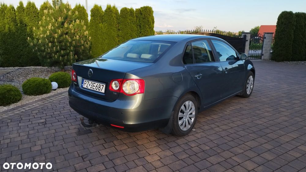 Volkswagen Jetta 1.4 TSI Comfortline - 4