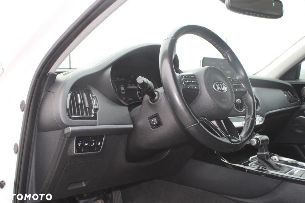 Kia Stinger 2.0 T-GDI GT Line - 10