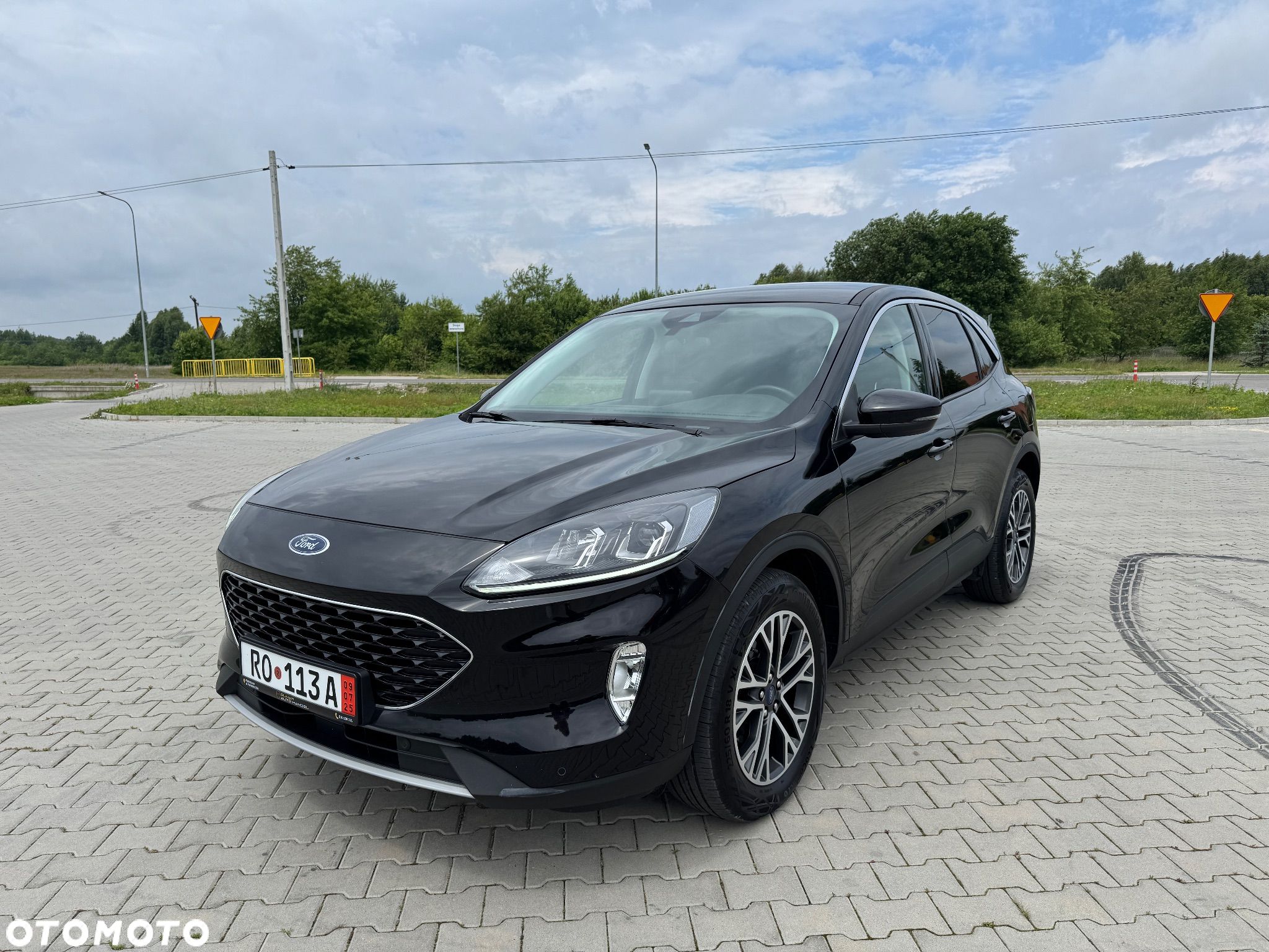 Ford Kuga - 1