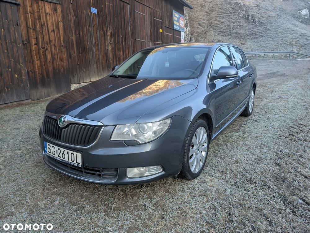 Skoda Superb 2.0 TDI Elegance DSG - 8
