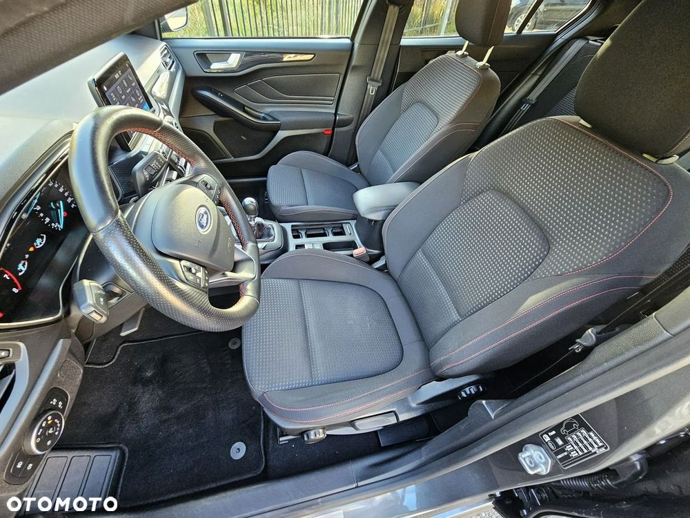 Ford Focus - 16
