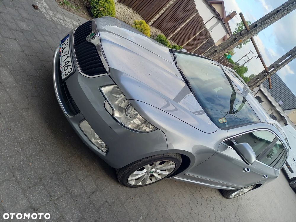 Skoda Superb 2.0 TDI Comfort DSG - 16