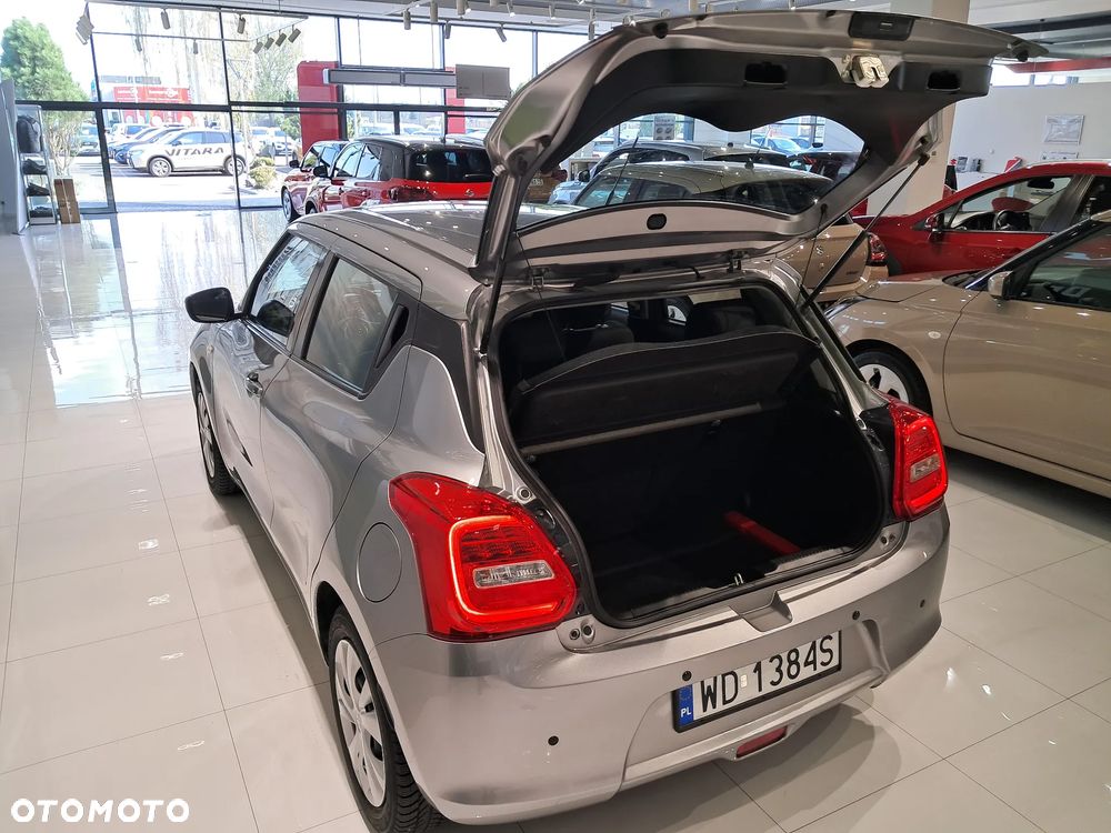 Suzuki Swift 1.2 Dualjet SHVS Premium CVT - 8