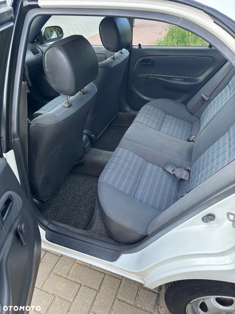 Toyota Corolla - 9