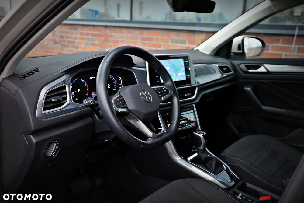 Volkswagen T-Roc 1.5 TSI Style DSG - 21