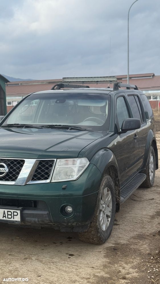 Nissan Pathfinder 2.5 dCi Aut LE - 4