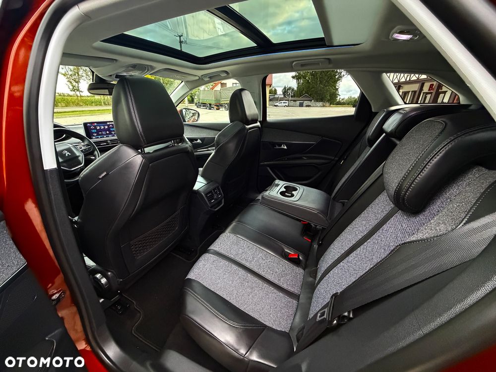 Peugeot 3008 PureTech 130 Stop & Start GPF Allure - 26