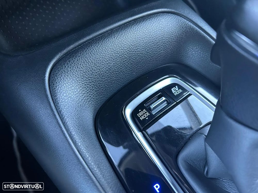 Toyota Corolla SD 1.8 Hybrid Comfort - 24