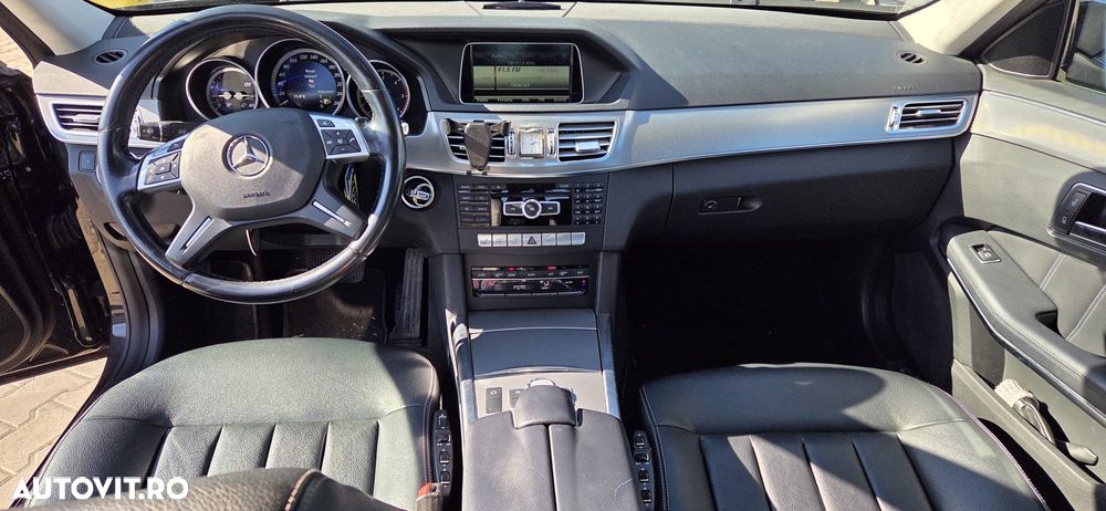 Mercedes-Benz E 300 BLUETEC 7G-TRONIC Avantgarde - 5