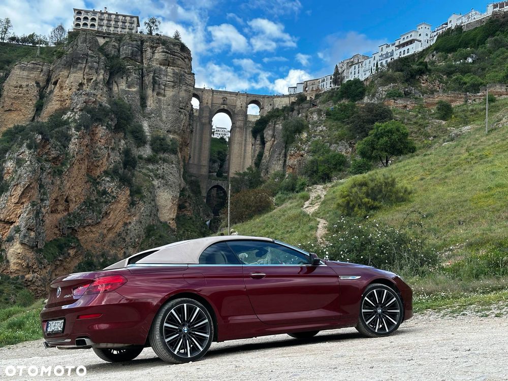 BMW Seria 6 650i - 8
