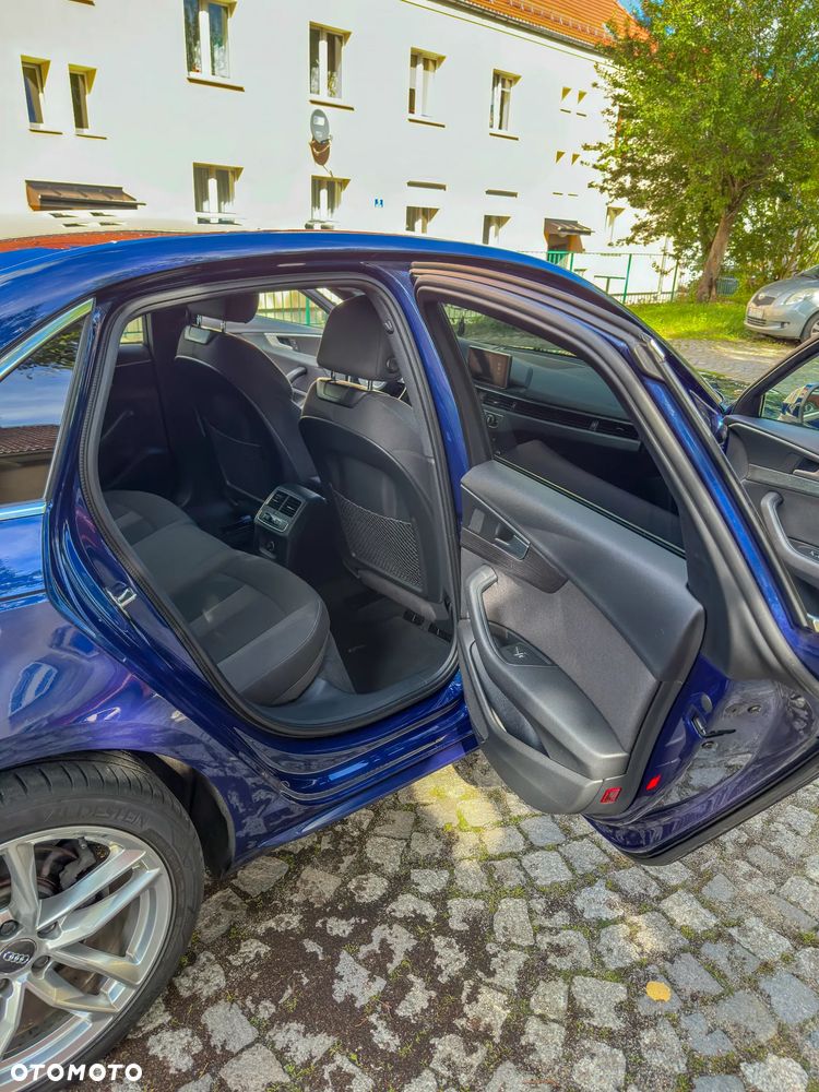 Audi A4 Limousine 1.4 TFSI S tronic - 17