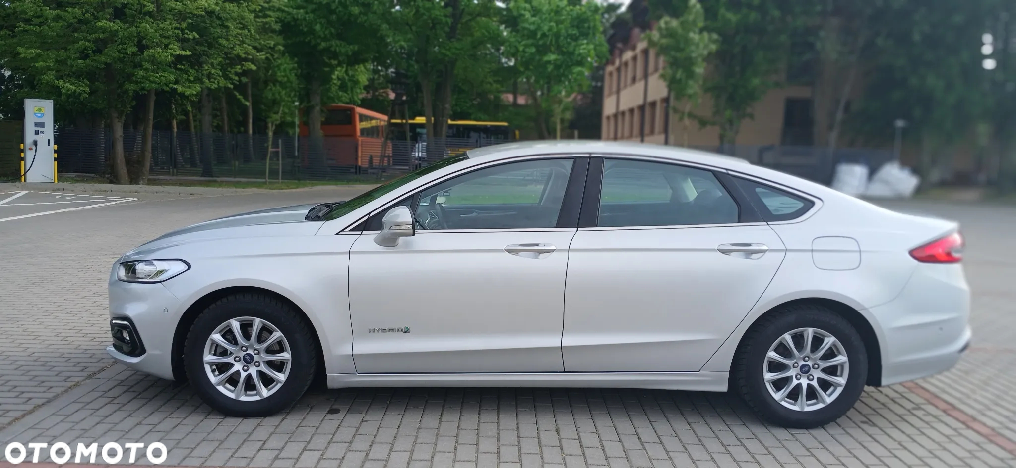 Ford Mondeo 2.0 Hybrid Titanium - 3