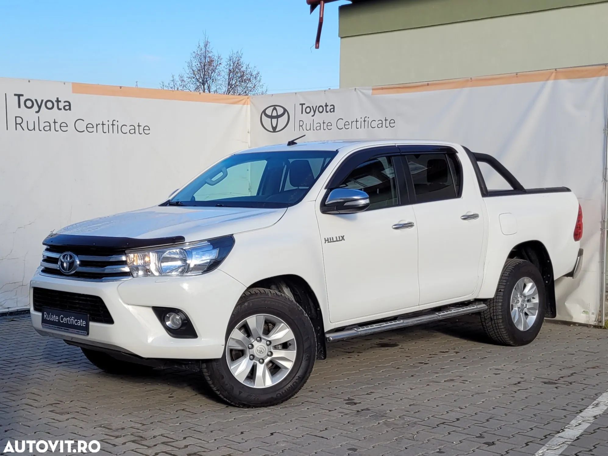 Toyota Hilux 4x4 Double Cab A/T Style - 1
