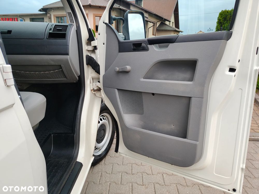 Volkswagen Transporter - 18