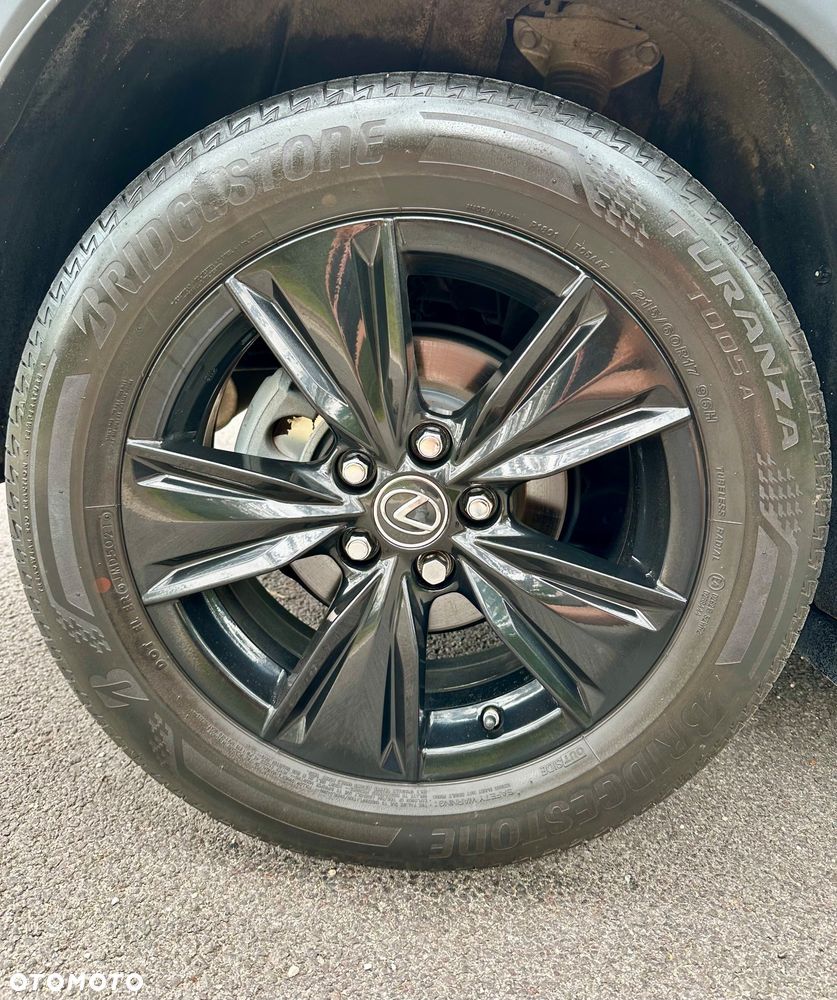 Lexus UX 250h Prestige 2WD - 28