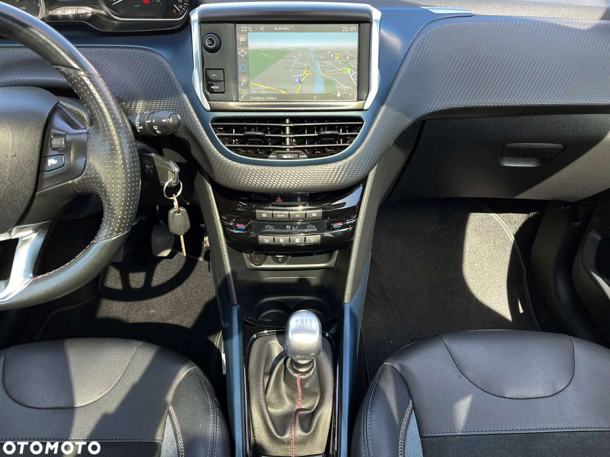 Peugeot 2008 - 21