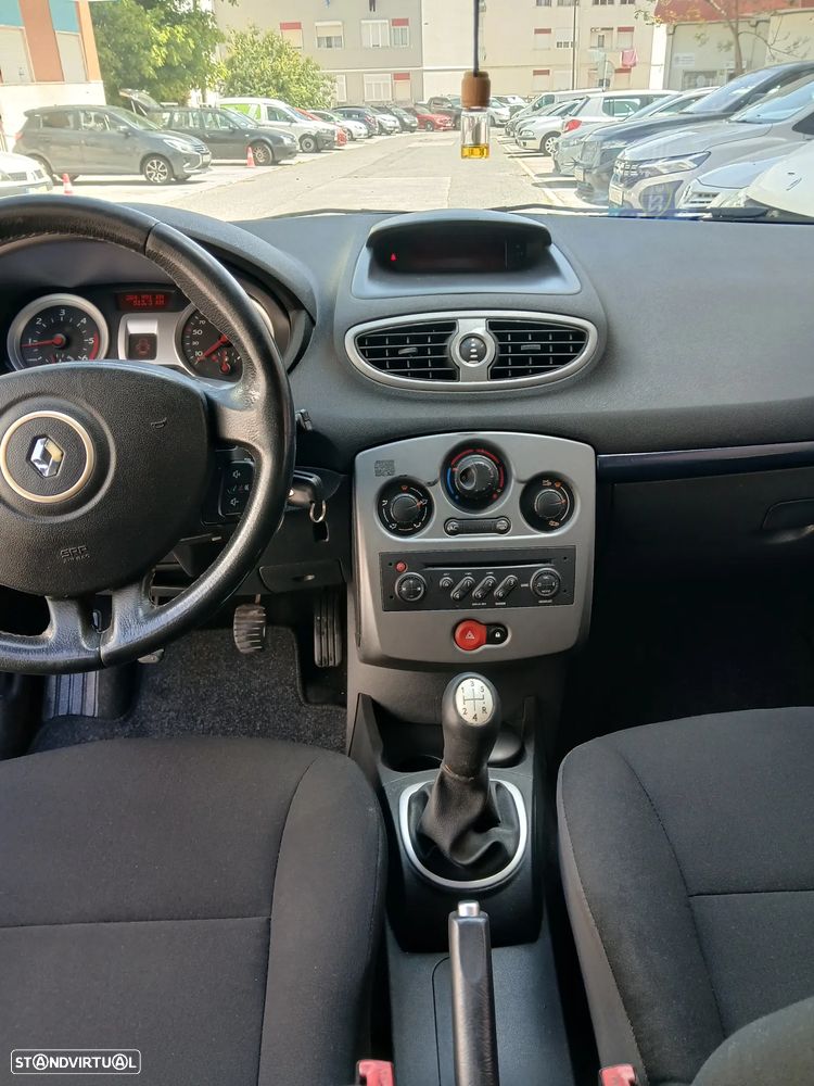 Renault Clio 1.5 dCi Dynamique - 15