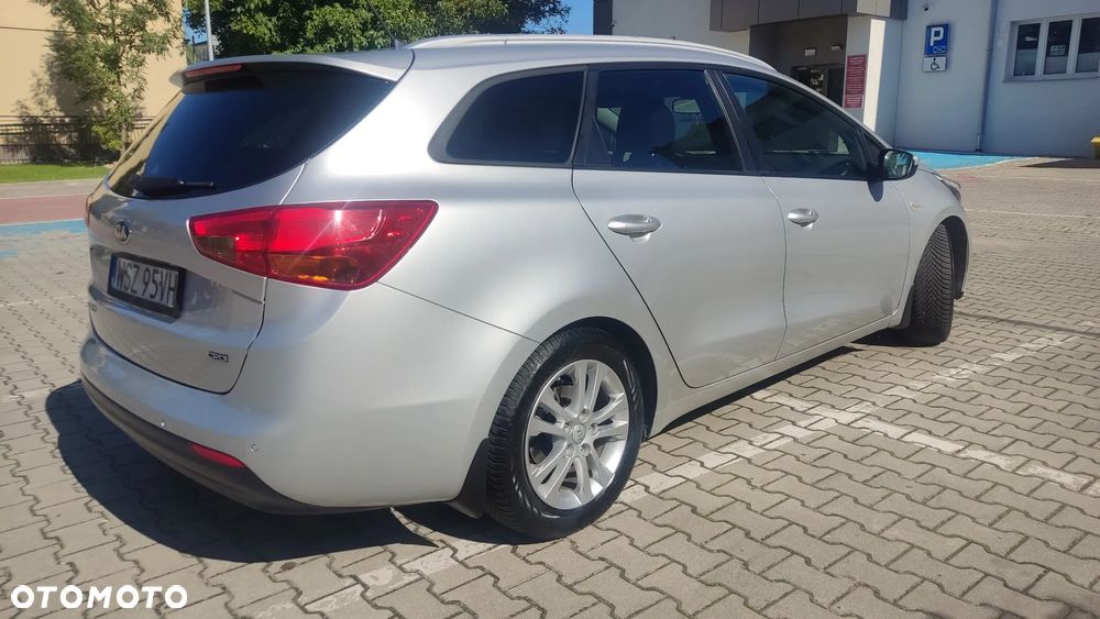 Kia Ceed Cee'd 1.6 CRDi M - 4