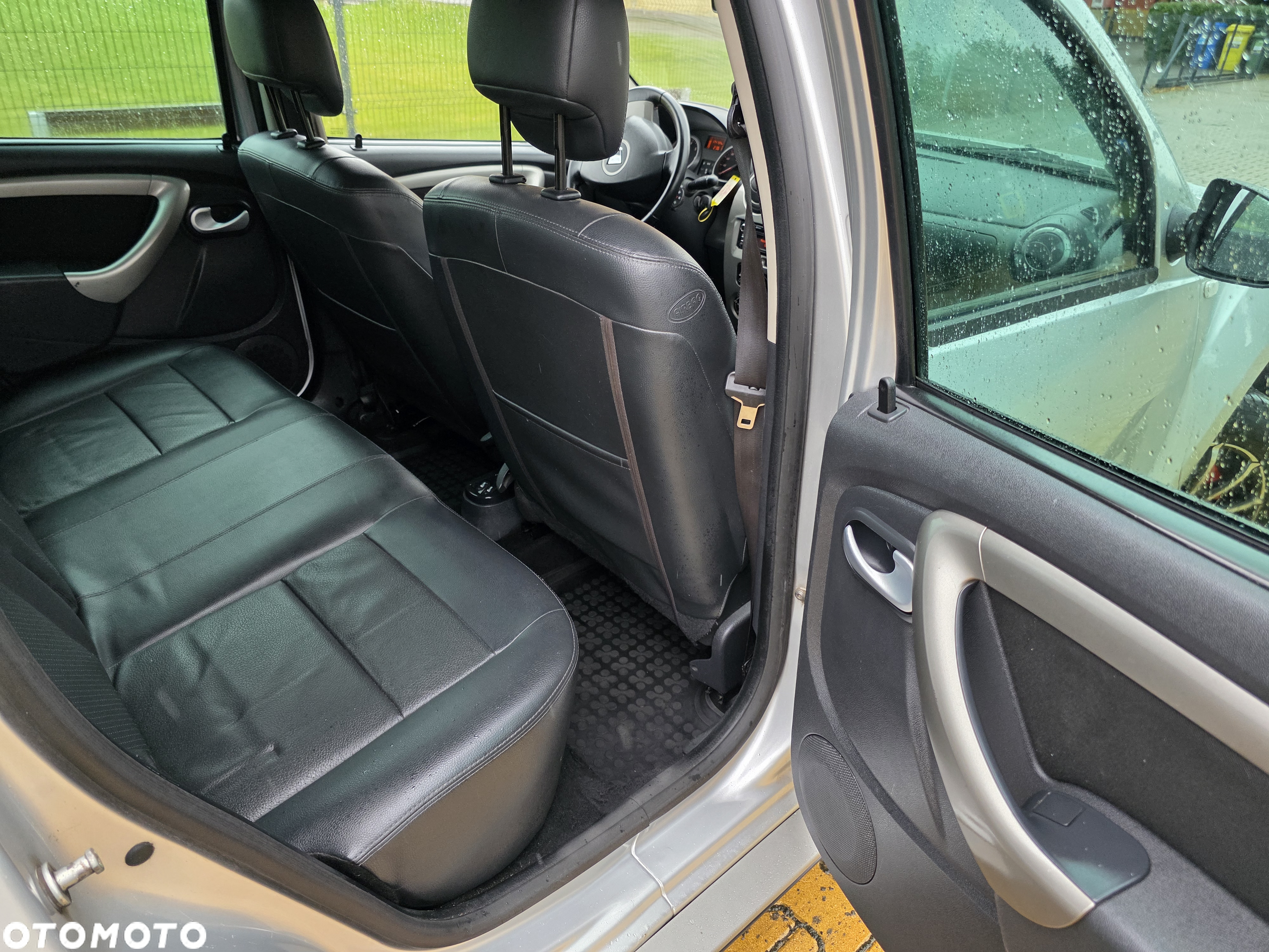 Dacia Duster 1.6 SCe Ambiance S&S - 13